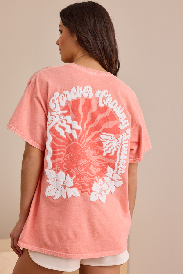 Forever Chasing Sunsets Graphic Tee - Altar'd State