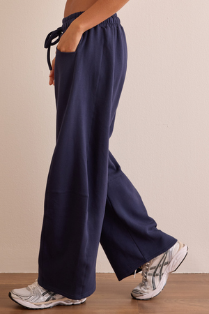 Summit Barrel Sweatpants - Altar'd State - 