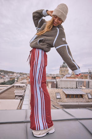 Run This Back Side Stripe Pant - Altar'd State - 