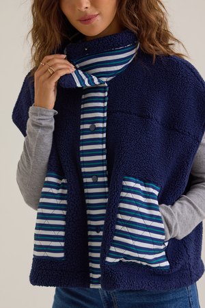 Ava Fleece Vest - Altar'd State - 