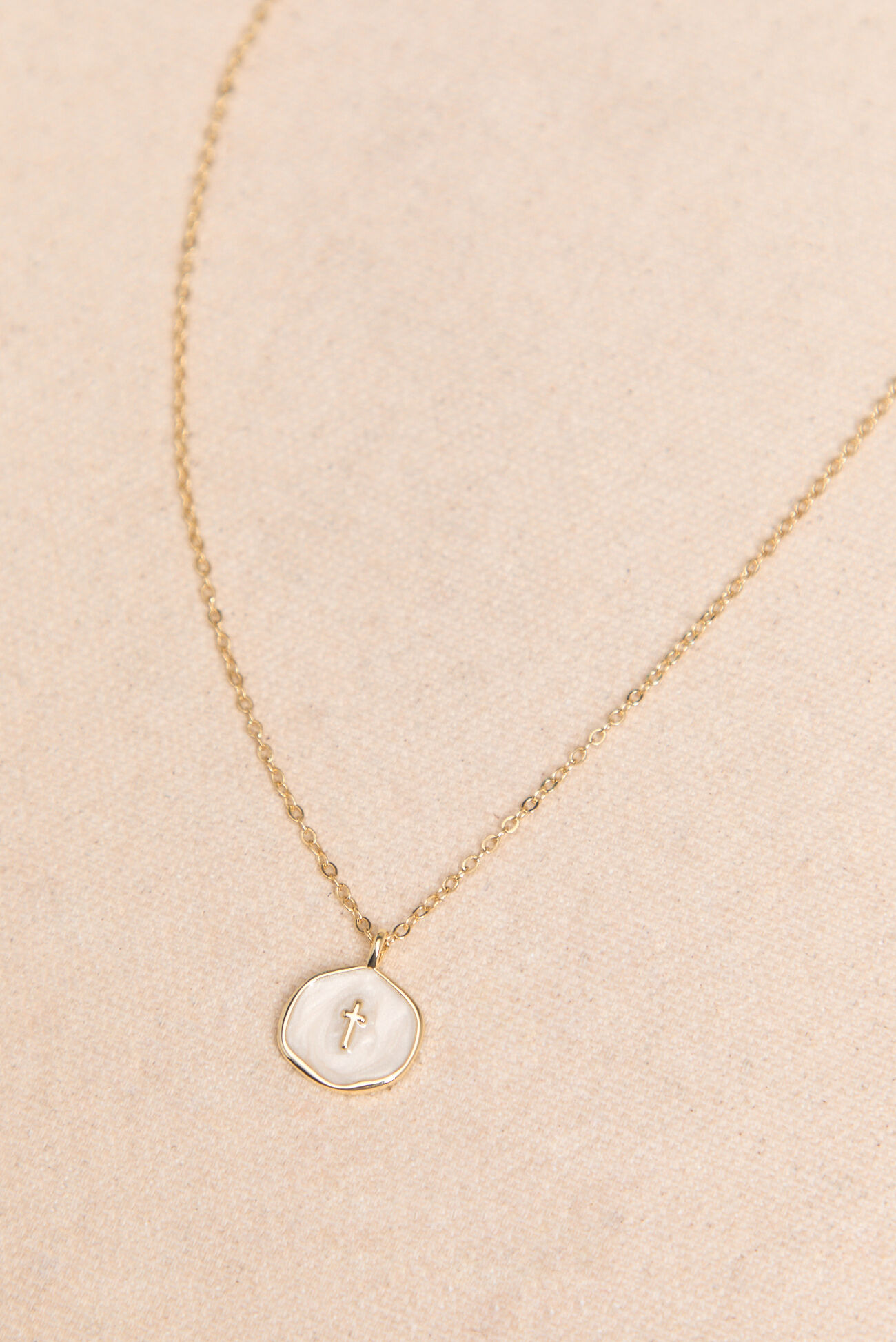 Isla Cross Necklace