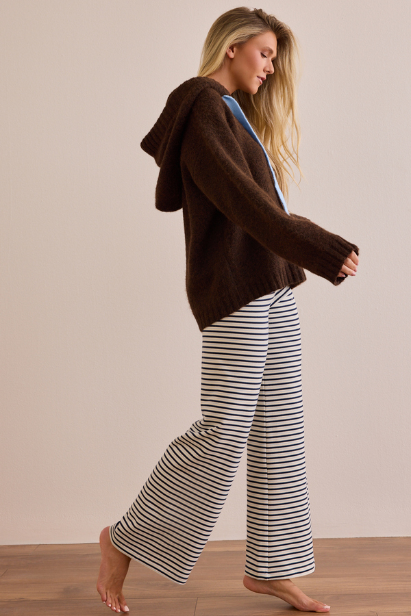 Harbor Hooded Sweater Detail 3 - Altar'd State