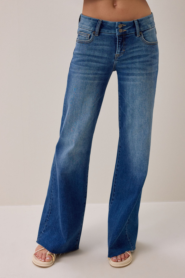 Sammie Low Rise Jeans Detail 3 - Altar'd State