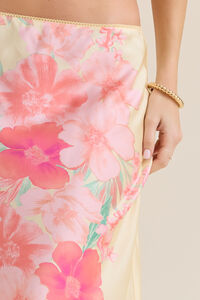Luka Satin Bandana Top Detail 2 - Altar'd State