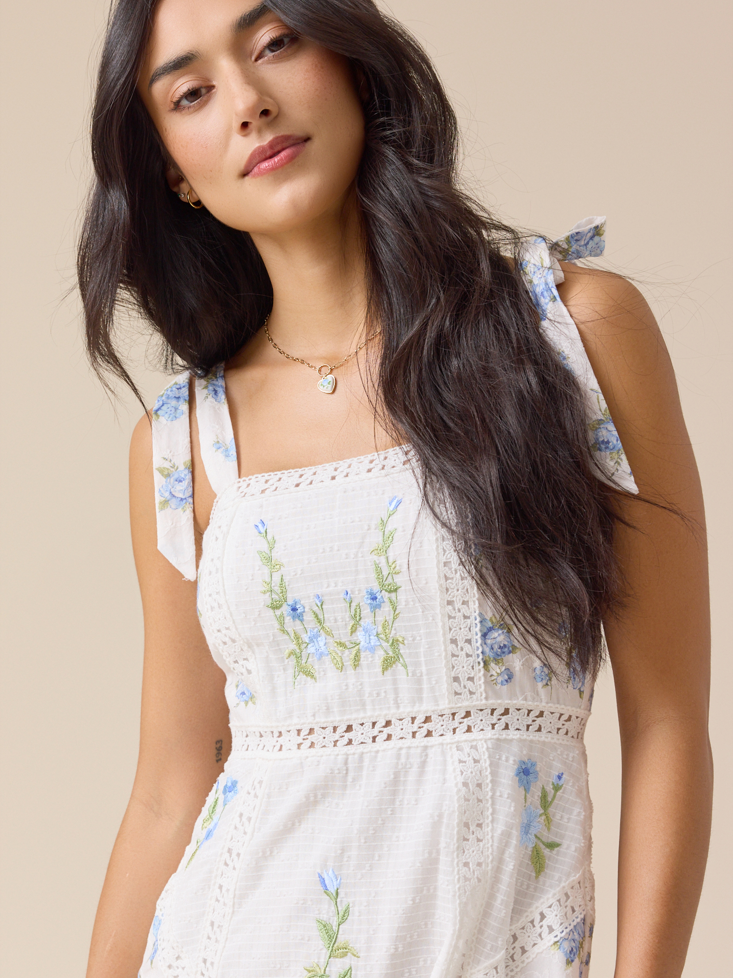 Altar'd State | Devyn Floral Maxi Dress | white-Multi | | S