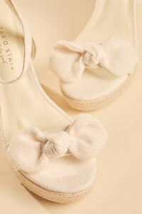 Cassie Bow Wedges Detail 2 - Altar'd State
