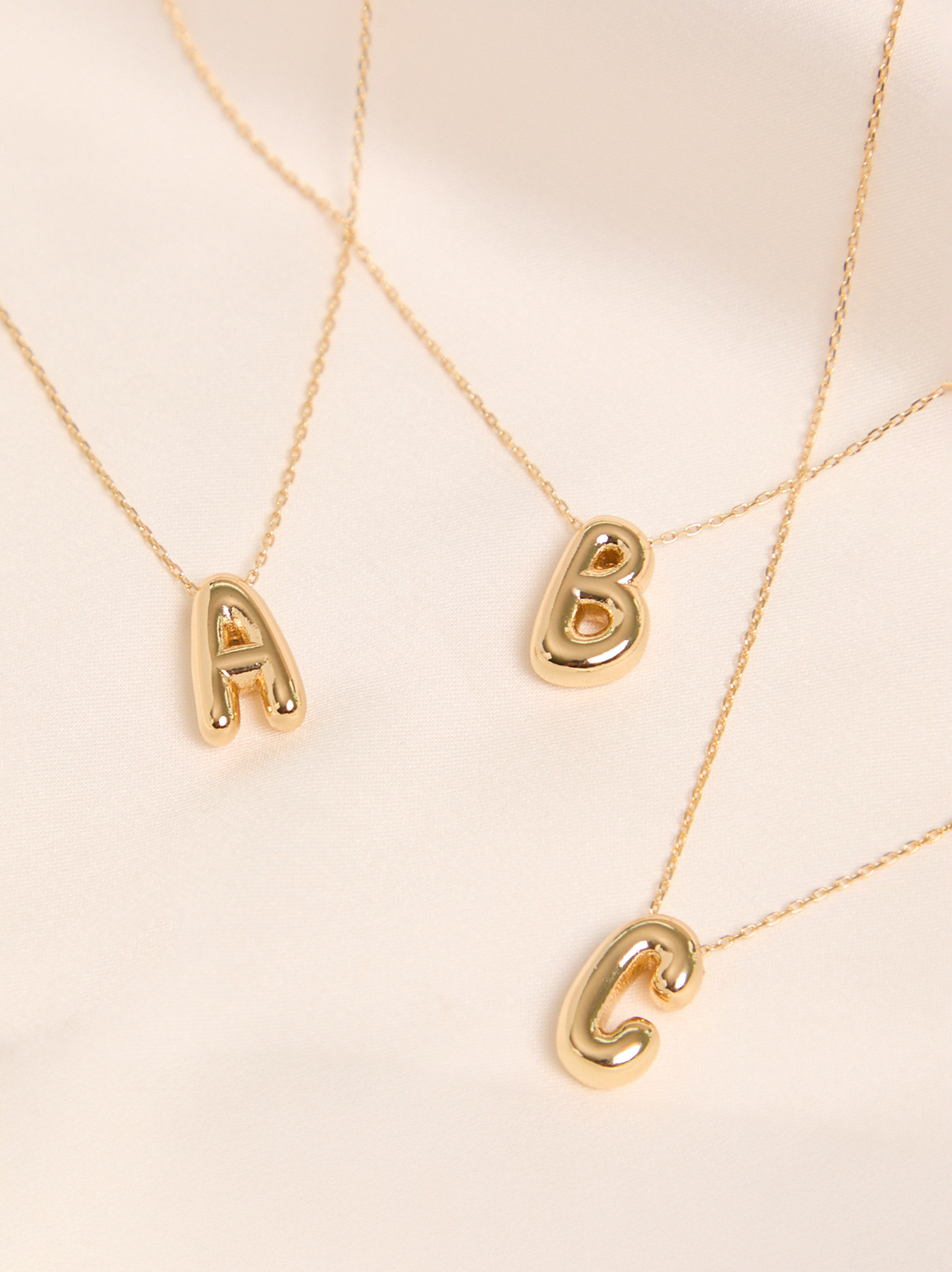 18k gold c shaped necklace
