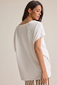 Rane Oversized V-Neck Tee Detail 5 - Altar'd State