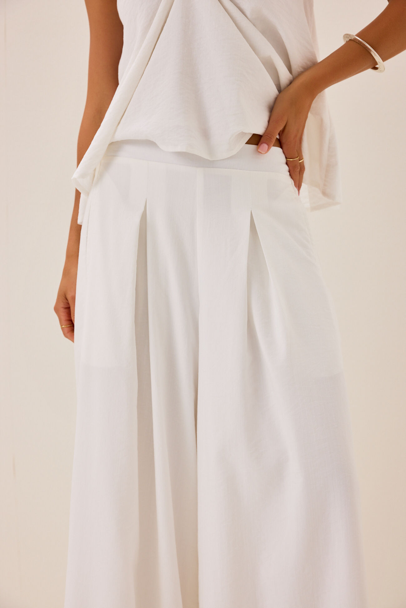 Veda Wide Leg Trouser Pants
