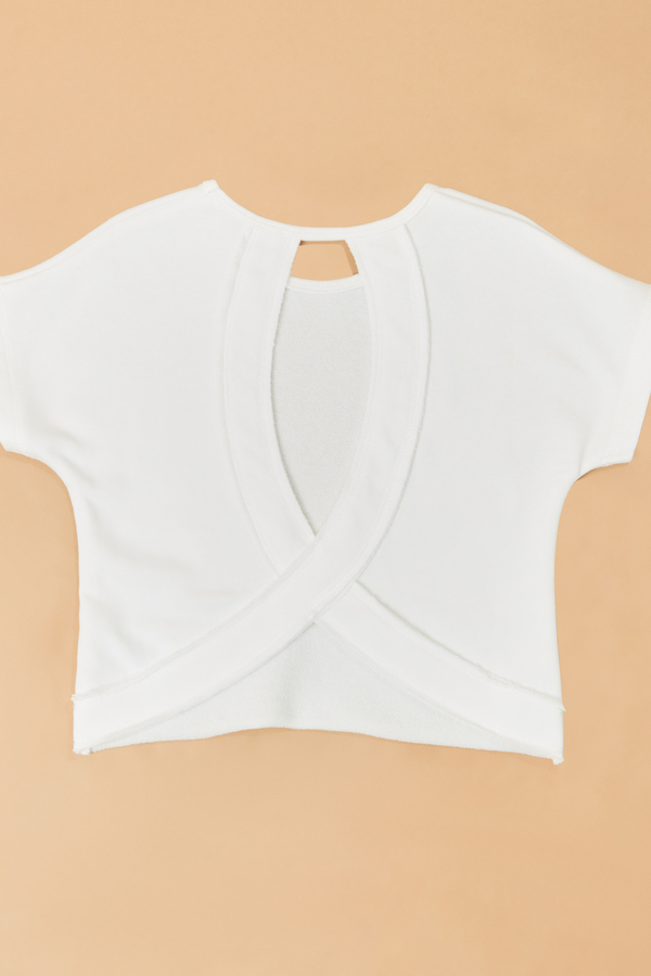 Sloan Circle Back Tee Detail 3 - Altar'd State