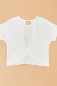 Sloan Circle Back Tee Detail 3 - Altar'd State
