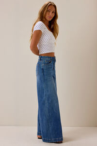Aislynn Short Sleeve Cami Detail 4 - Altar'd State