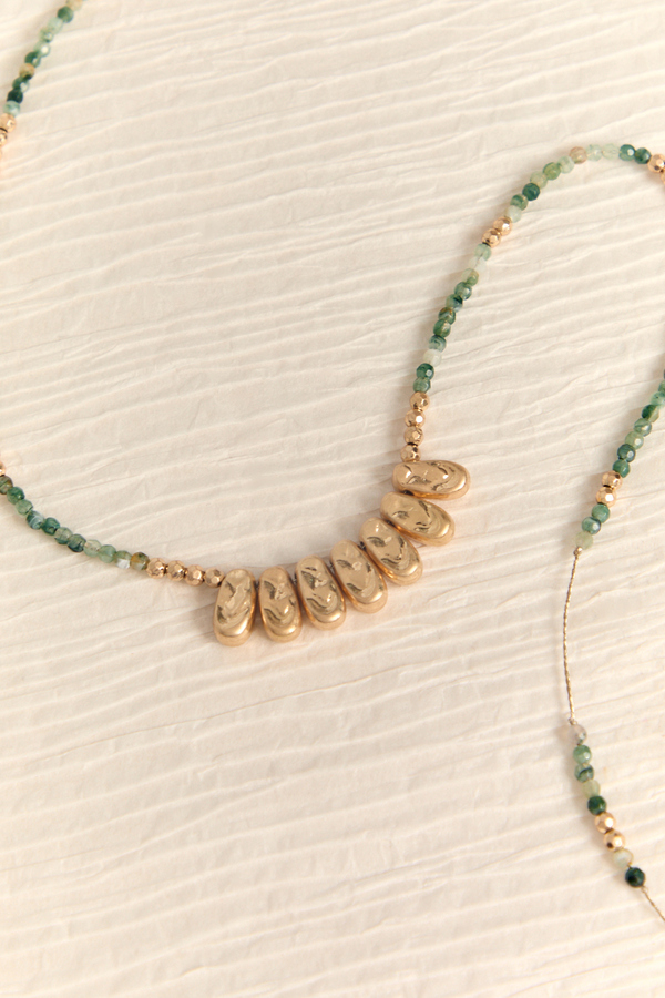Arla Beaded Fan Necklace Detail 2 - Altar'd State