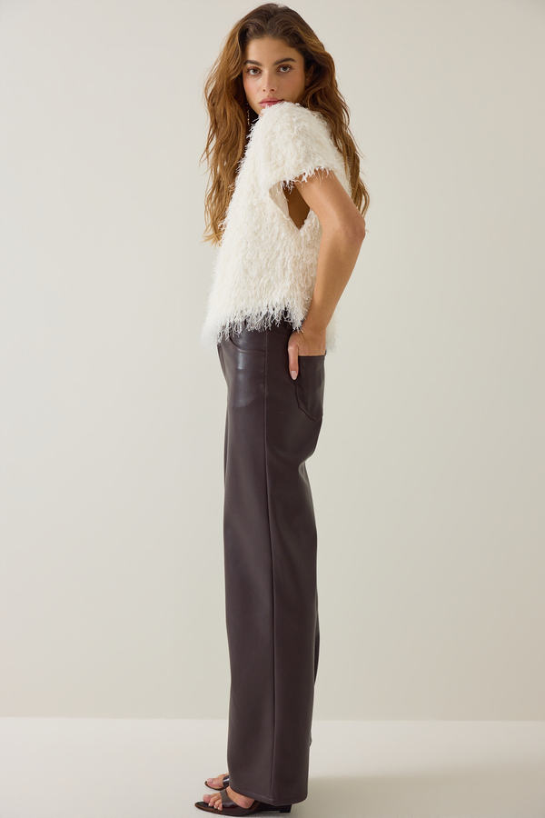 Abrile Boatneck Top Detail 4 - Altar'd State