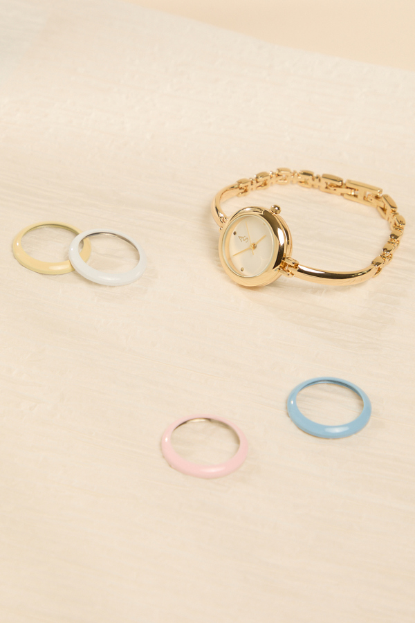 Interchangeable Color Watch Detail 3 - Altar'd State