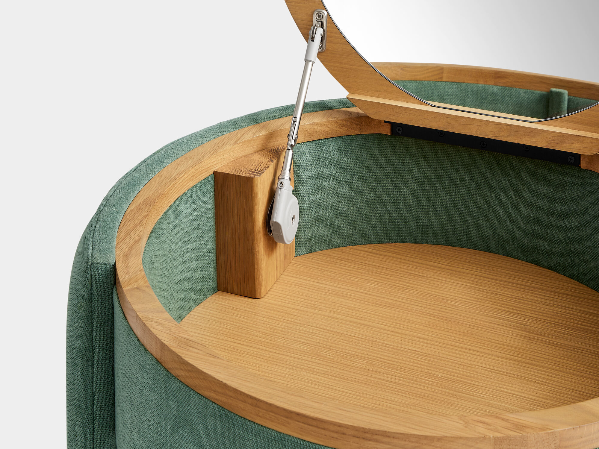 Violetta Vanity Desk Detail 7 - Altar'd State