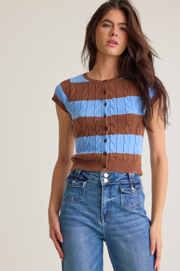 Anne Short Sleeved Cardigan Detail 2 - Altar'd State