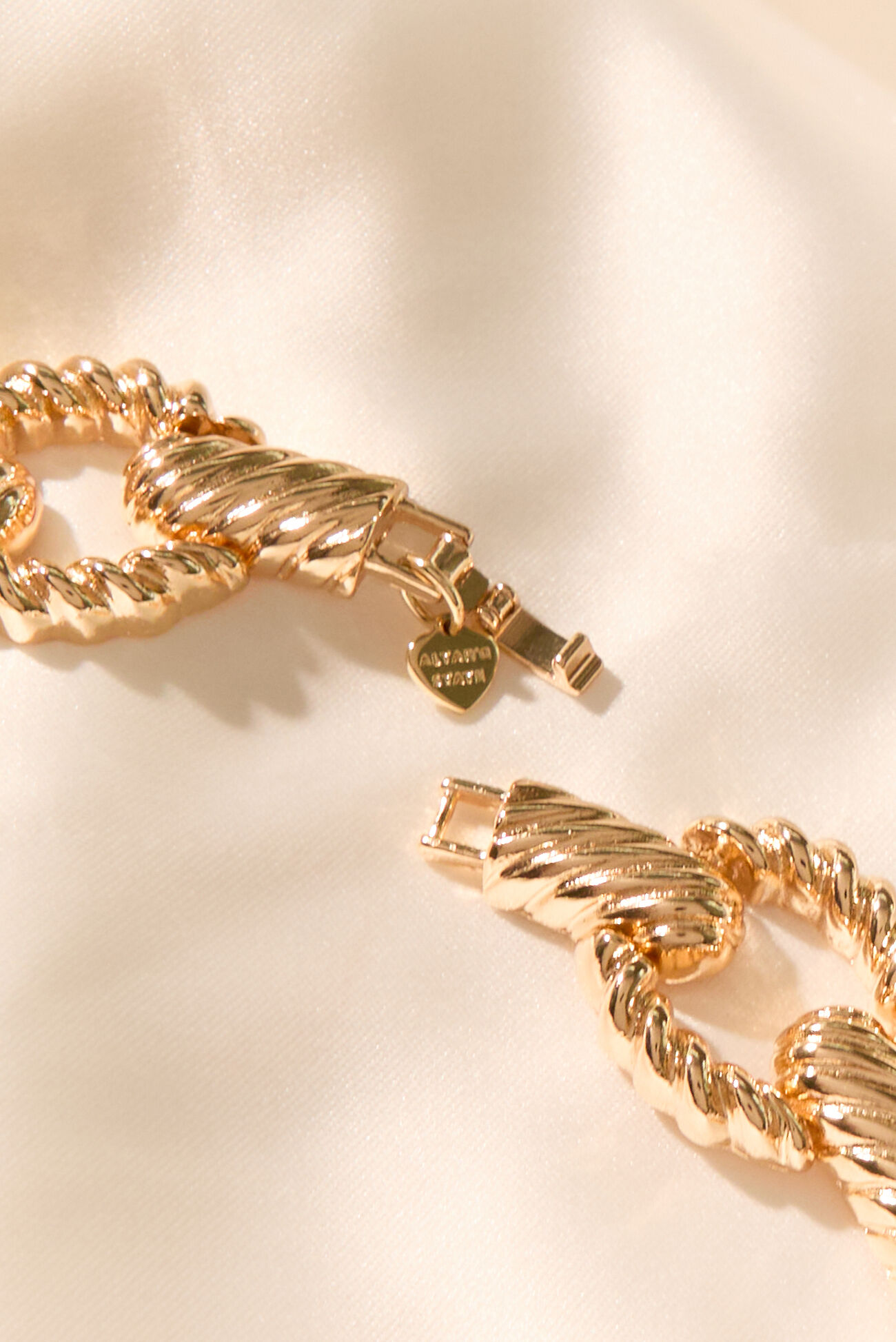 Ivy Statement Rope Necklace