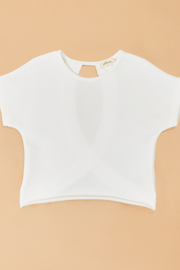 Sloan Circle Back Tee Detail 2 - Altar'd State