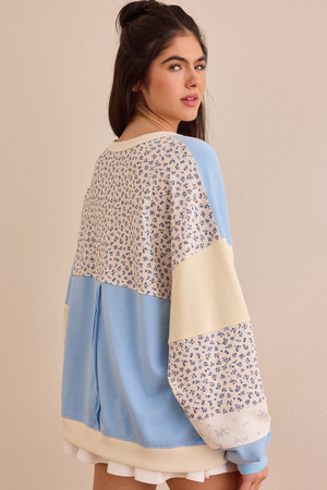Mixed Bloom Pullover - Altar'd State - 