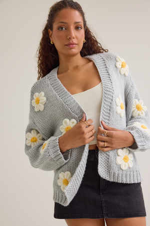Jennie 3D Flower Cardigan - Altar'd State