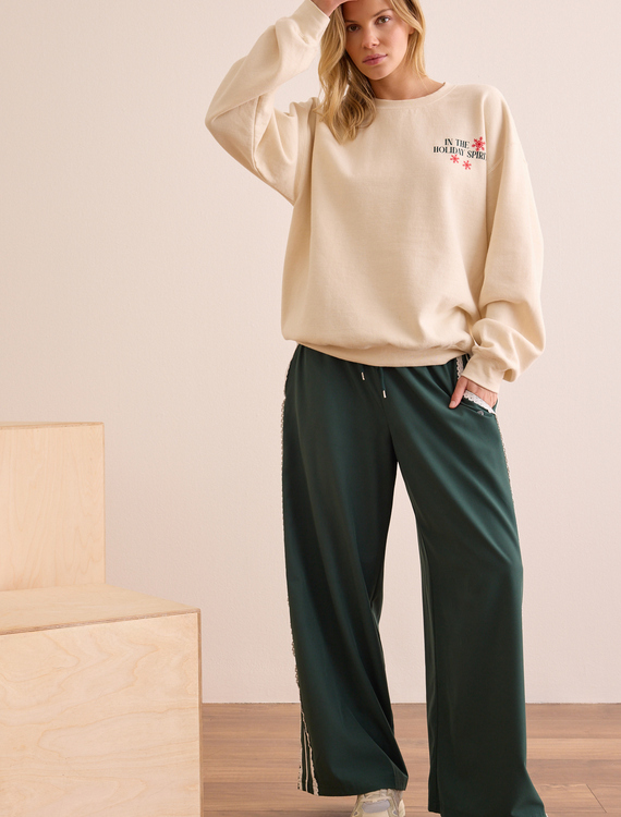 In The Holiday Spirit Graphic Pullover Detail 3 - Altar'd State