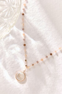 Adalyn Pearl Necklace Detail 3 - Altar'd State