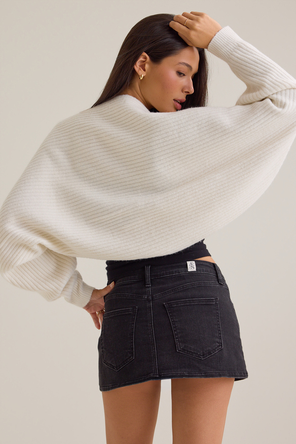Everleigh Ribbed Bolero Detail 5 - Altar'd State