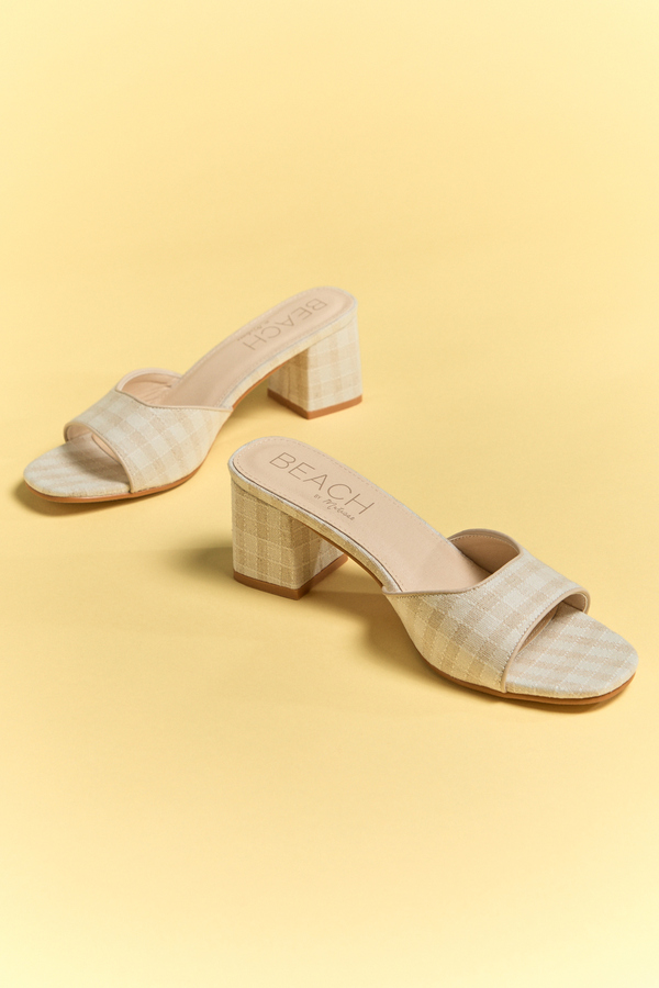 Matisse Hattie Gingham Heel Detail 4 - Altar'd State