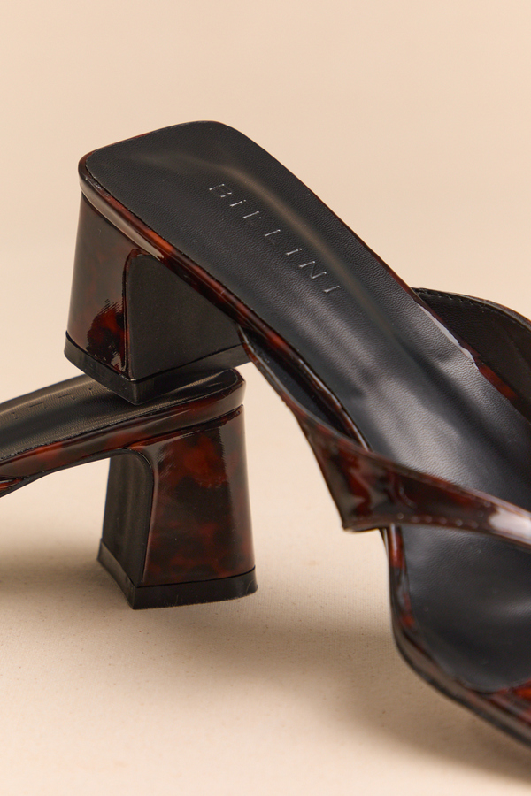 Marbella Tortoise Heel Detail 4 - Altar'd State