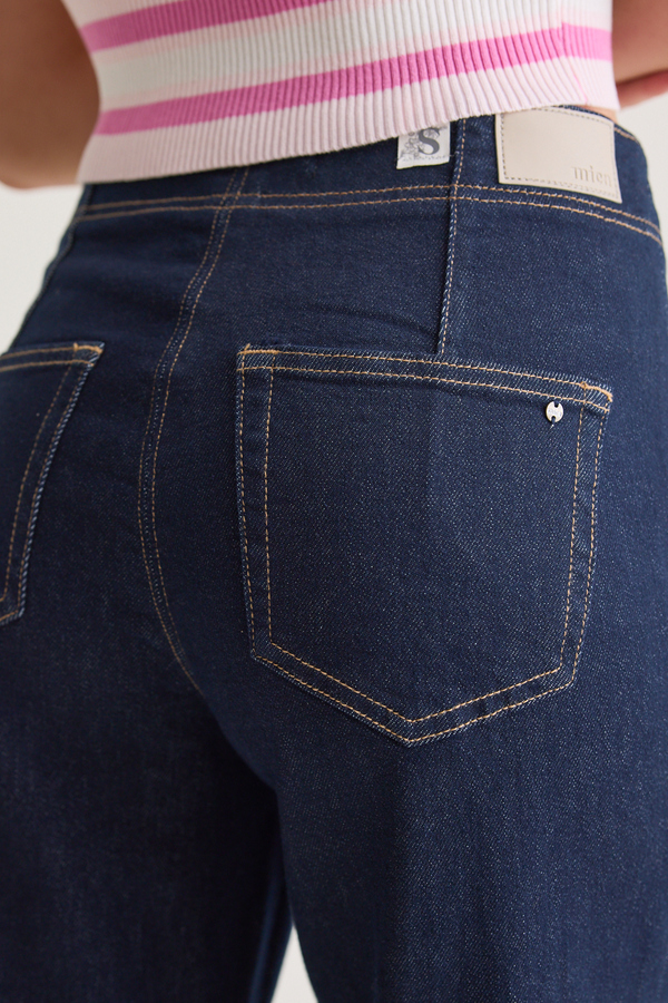 Christy Wide Leg Jean Detail 6 - Altar'd State
