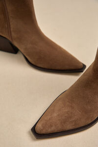 Matisse Cleo Suede Boots Detail 4 - Altar'd State