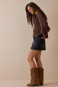 Lenora Contrast Stich Sweater Detail 4 - Altar'd State