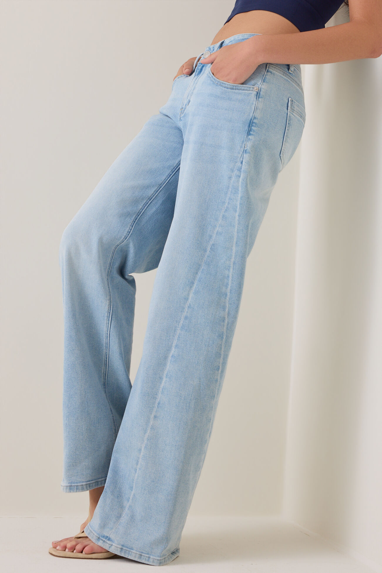 Cara Mid Rise Jean