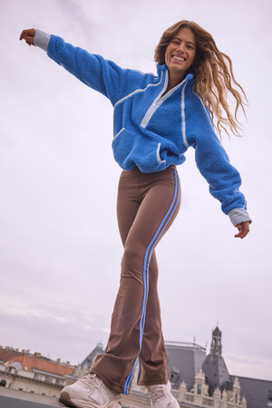 Finish Line Flare Legging - Altar'd State - 