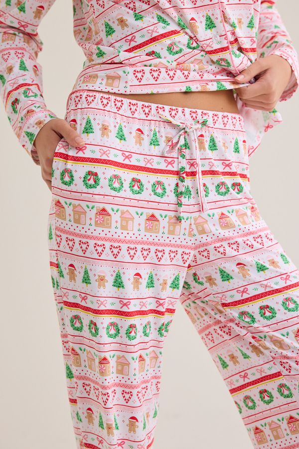 Mama Gingerbread Fair Isle Long Sleeve Lounge Set Detail 3 - Altar'd State
