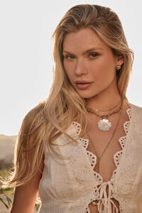 Dara Crochet Trim Tank Detail 3 - Altar'd State