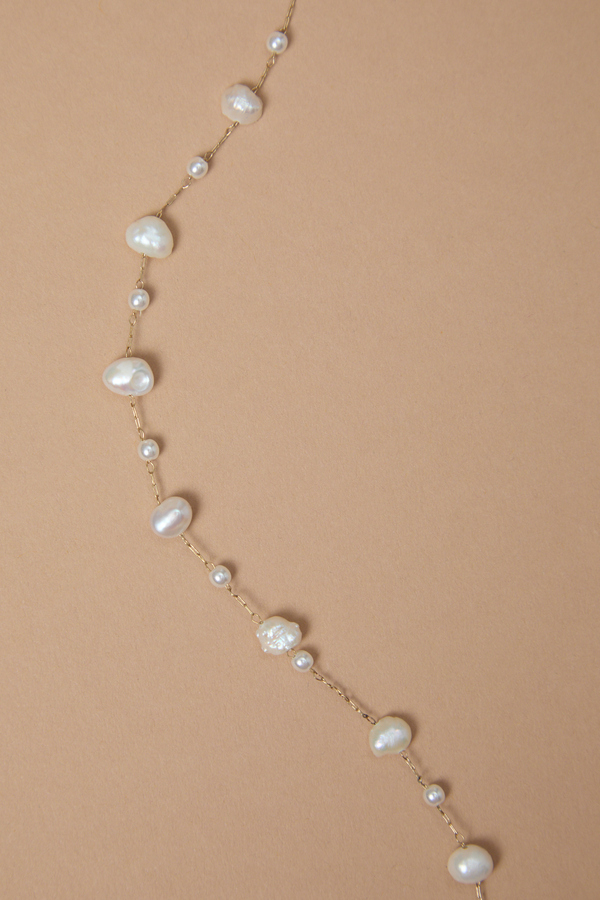 Dainty Pearl Stone Choker Necklace Detail 2 - Altar'd State