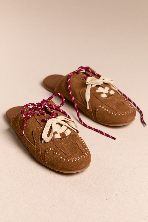 Devyn Suede Sneaker Detail 3 - Altar'd State