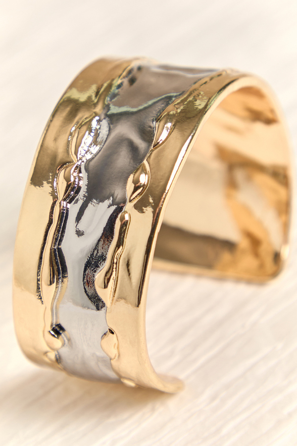 Davis Mixed Metal Cuff Detail 3 - Altar'd State