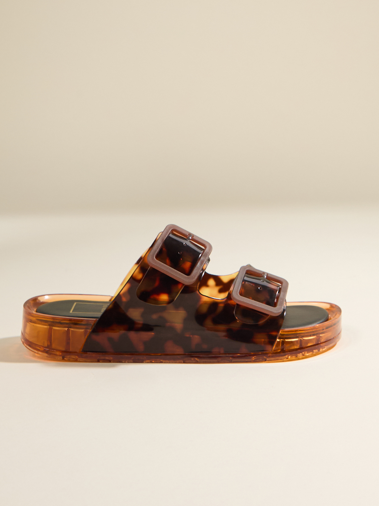 Jullian Jelly Sandal in Tortoise | Altar'd State