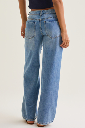 Sydney Low Rise Wide Leg Jeans - Altar'd State - 