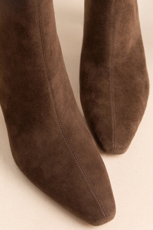 Dolce Vita Bennet Boot Detail 2 - Altar'd State