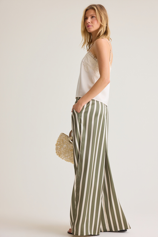 Gracyn Striped Pants Detail 4 - Altar'd State