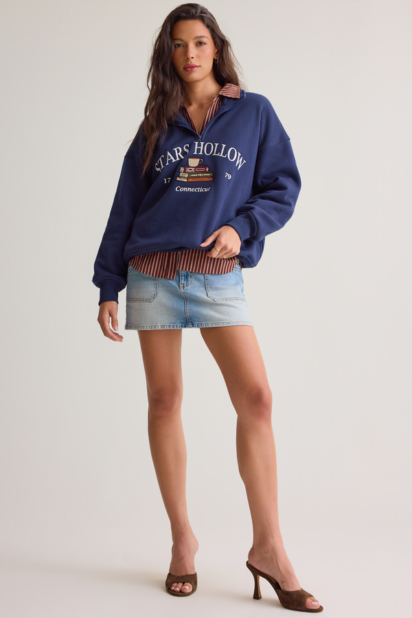 Reading In Stars Hollow Pullover - Altar'd State