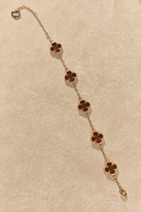Lily Clover Bracelet Detail 4 - Altar'd State