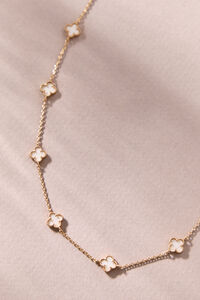 Mother Of Pearl Clover Necklace Detail 2 - Altar'd State