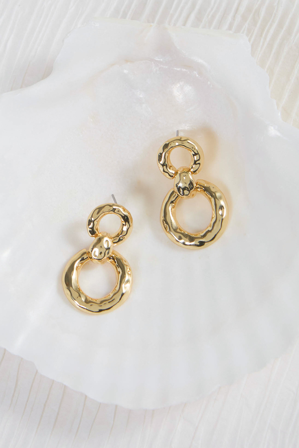 18K Gold Aurelia Drop Earrings Detail 2 - Altar'd State
