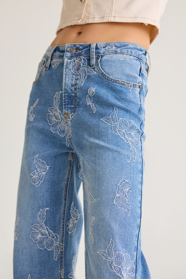 Iris Embroidered Jeans Detail 3 - Altar'd State