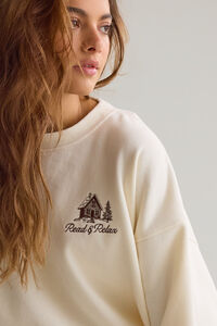 Cozy Cabin Readers Graphic Sweatshirt Detail 2 - Altar'd State